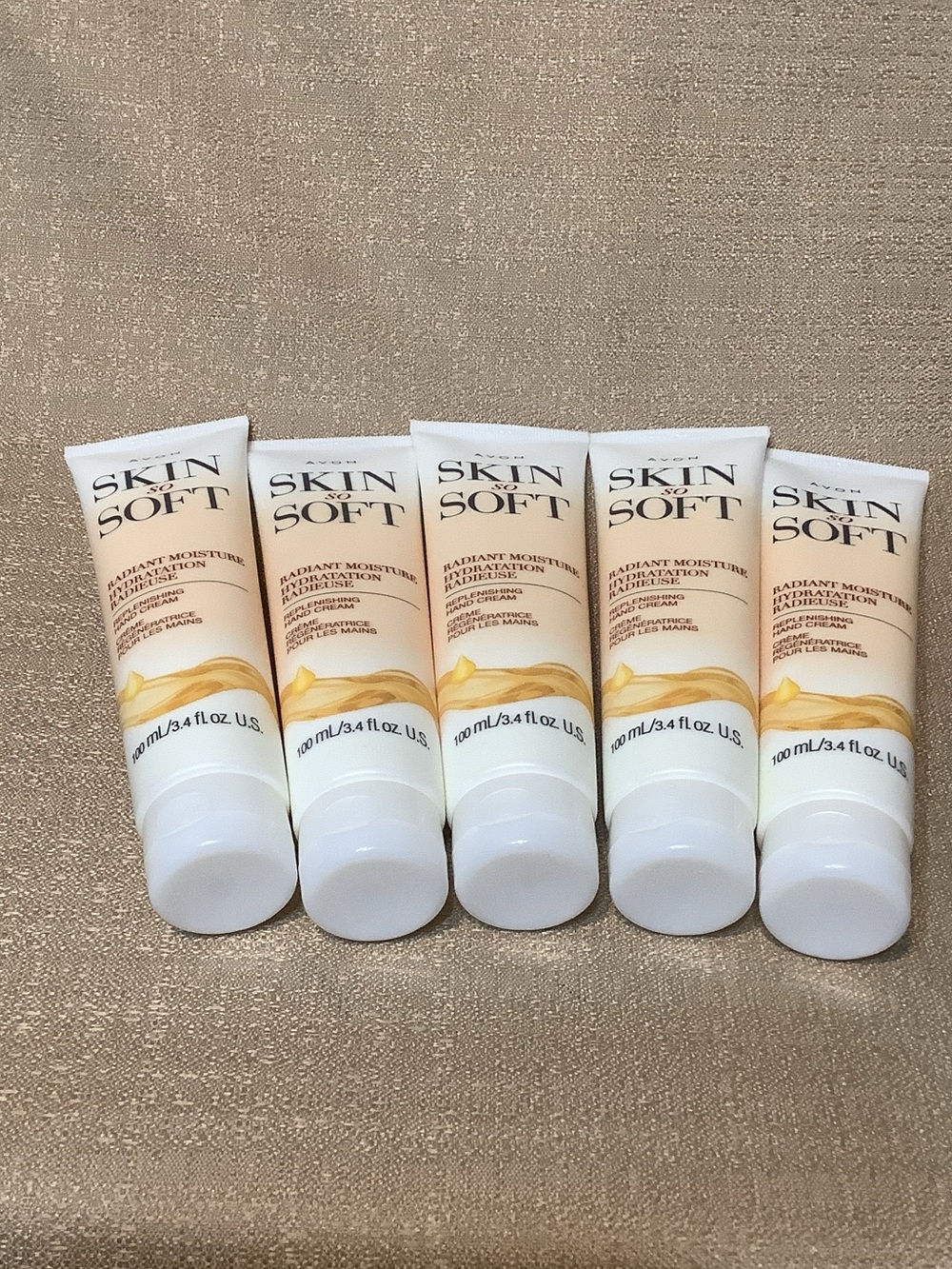 Radiant Moisture Hand Cream - Cream Color Set of 5